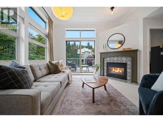 409 301 MAUDE ROAD, Port Moody, British Columbia V3H5B1