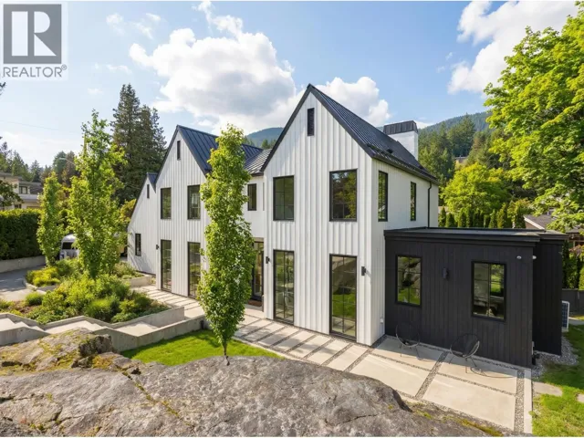 4050 RIPPLE PLACE, West Vancouver, British Columbia V7V3L4