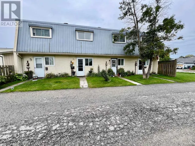 2 - 8646 WILLOUGHBY DRIVE, Niagara Falls (Chippawa), Ontario L2G6X7