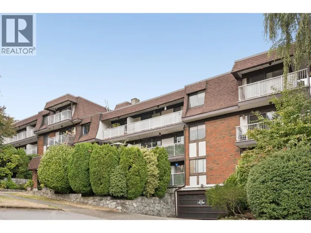 204 331 KNOX STREET, New Westminster, British Columbia V3L3N4