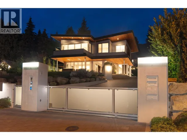 3023 MATHERS AVENUE, West Vancouver, British Columbia V7V2K3