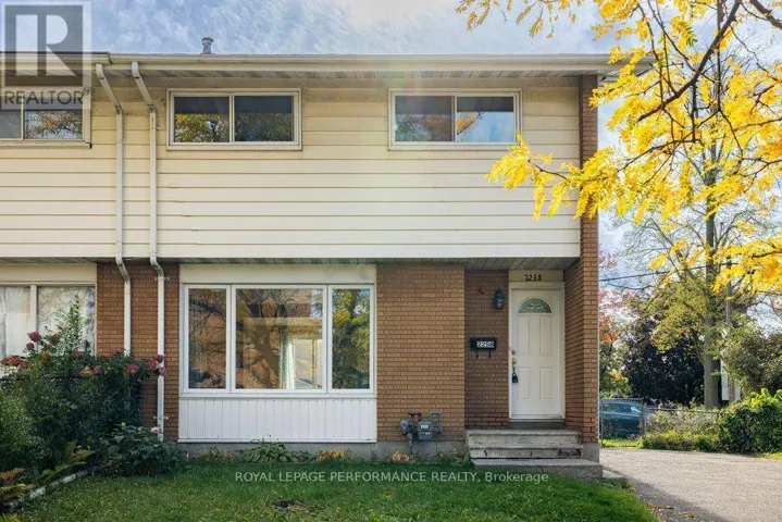 2258 RUSSELL ROAD, Ottawa, Ontario K1G1B4