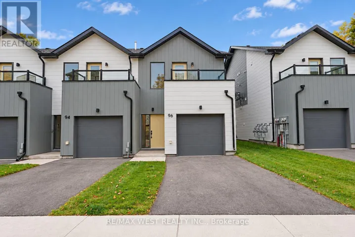 96 SUNSHINE LANE, Orillia, Ontario L3V7L8