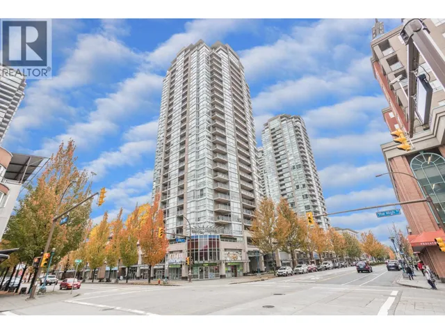 3202 2978 GLEN DRIVE, Coquitlam, British Columbia V3B0C3