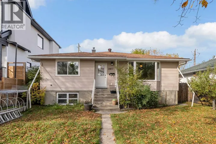 2807 32 Street SW, Calgary, Alberta T3E2S1