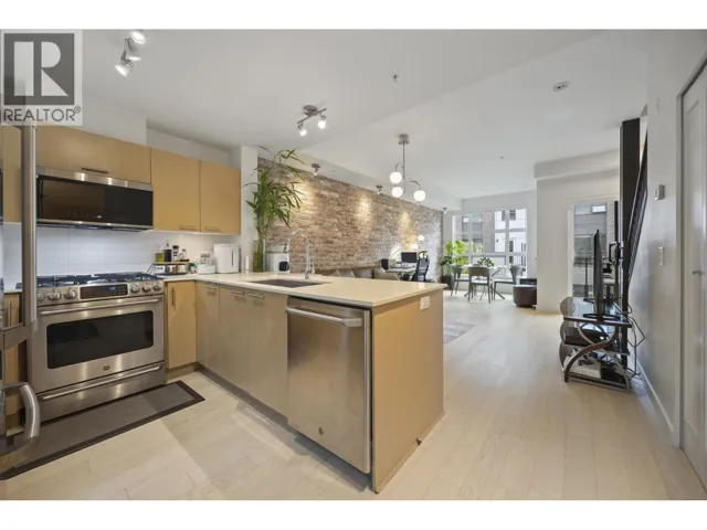 334 95 MOODY STREET, Port Moody, British Columbia V3H0H2
