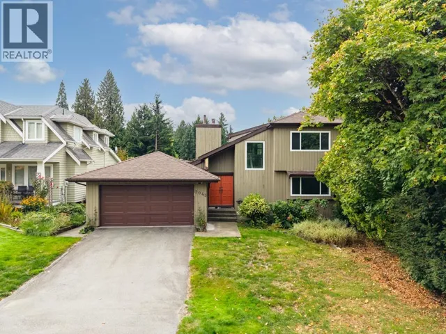 2045 KIRKSTONE ROAD, North Vancouver, British Columbia V7J3M9