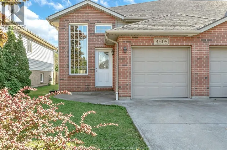 4505 TUMBLEWEED, Windsor, Ontario N9G3C2
