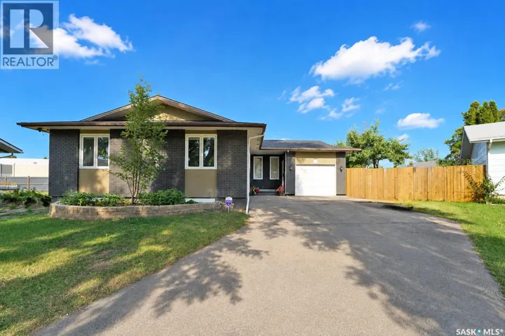 19 Barr PLACE, Saskatoon, Saskatchewan S7M4G1