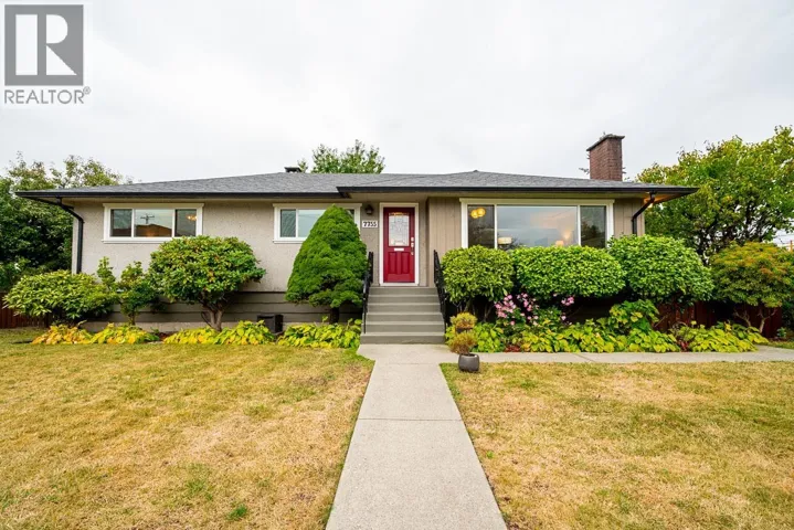 7755 TAYLOR PLACE, Burnaby, British Columbia V3N3Z1