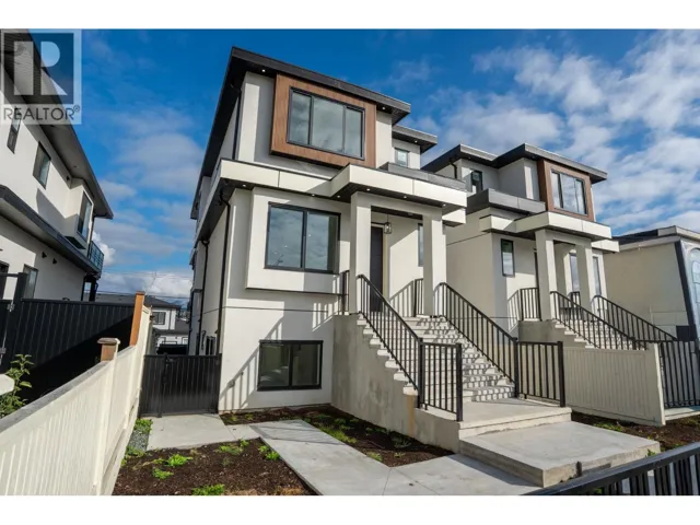 5685 LAUREL STREET, Burnaby, British Columbia V5G1N4
