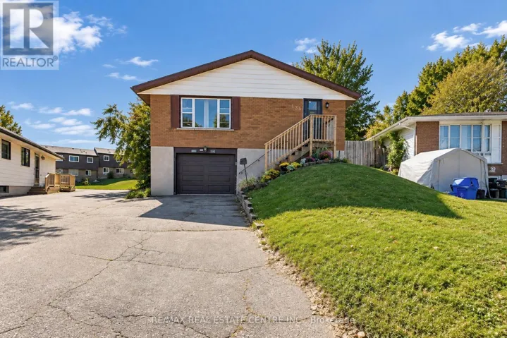 135 CEDARHILL CRESCENT, Kitchener, Ontario N2E1R3