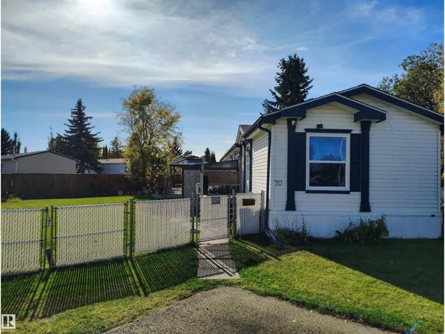70 Evergreen Mobile Park NW, Edmonton, Alberta T5Y4M2