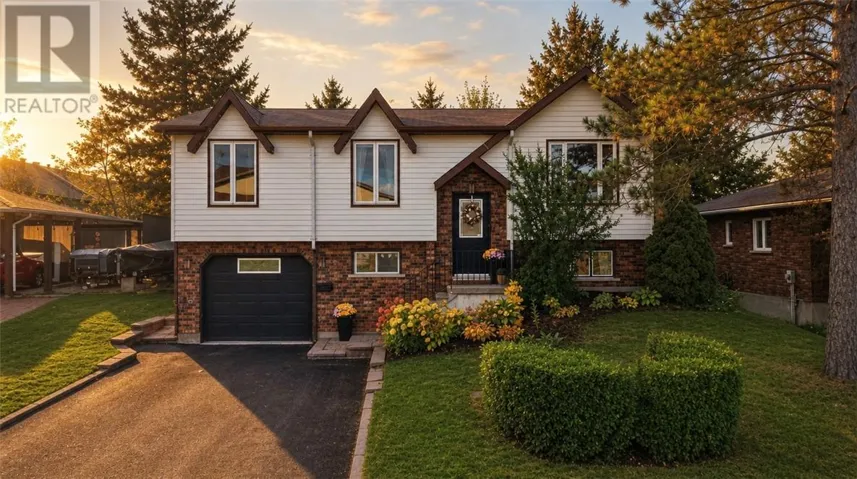 859 Chestnut Crescent, Greater Sudbury, Ontario P3A5G4