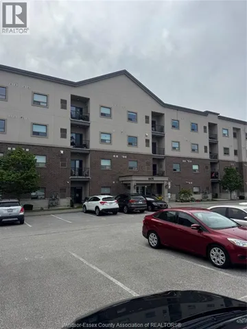 8475 WYANDOTTE STREET East Unit# 211, Windsor, Ontario N8S0A5