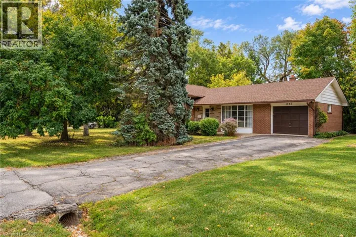 1342 SEDGEWICK Crescent, Oakville, Ontario L6L1X8