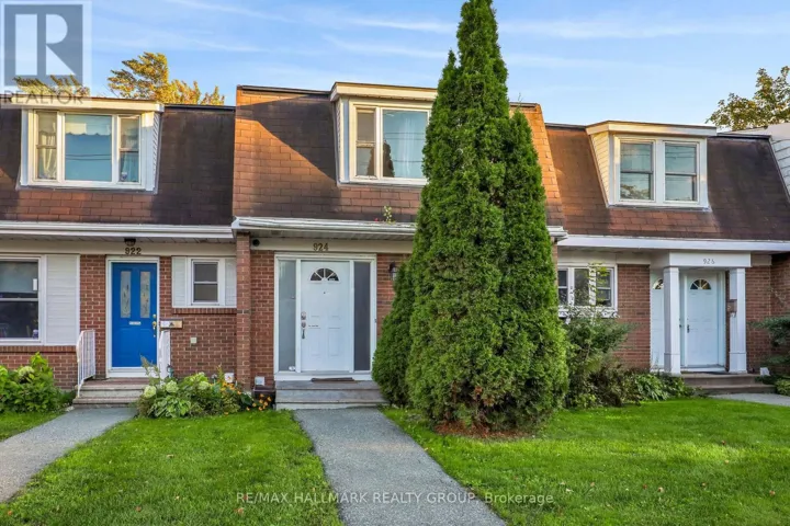 924 DYNES ROAD, Ottawa, Ontario K2C0G8
