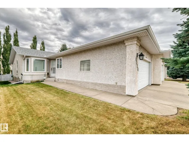 6526 158 AV NW, Edmonton, Alberta T5Y2S7