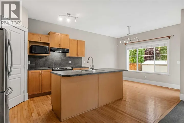 177 Cougartown Circle SW, Calgary, Alberta T3H0A3