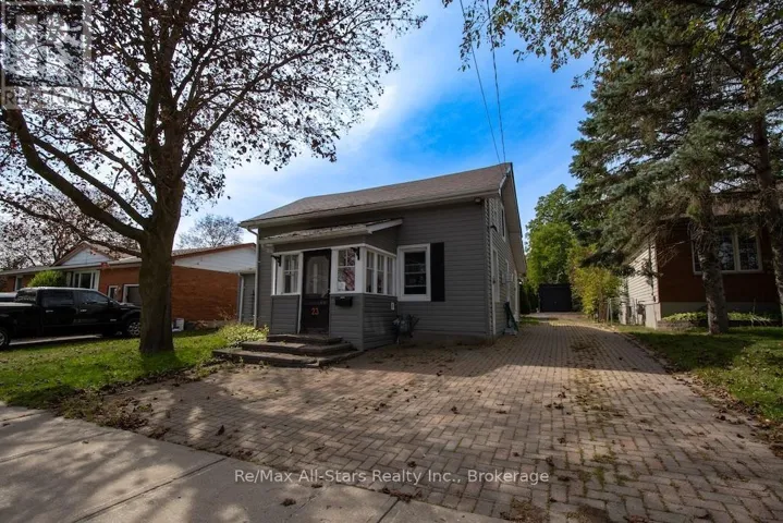 23 WOLFE STREET, Kawartha Lakes (Lindsay), Ontario K9V2J3