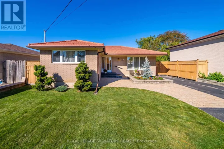 28 CANDLEWOOD CRESCENT, Toronto (York University Heights), Ontario M3J1G8