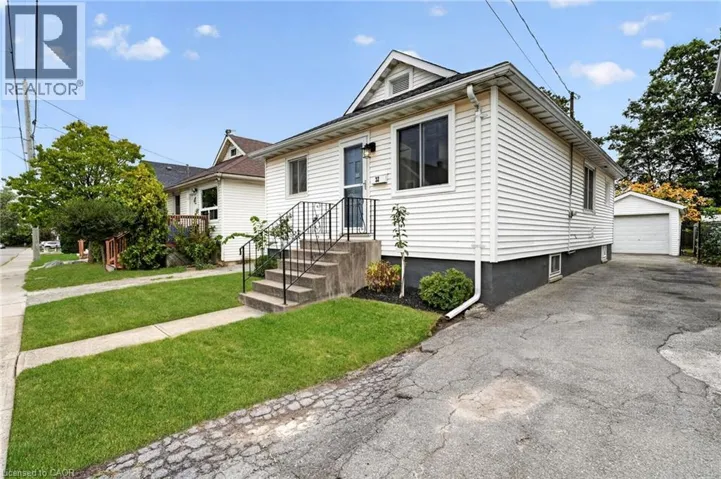 32 RICHMOND Avenue, St. Catharines, Ontario L2R3W7