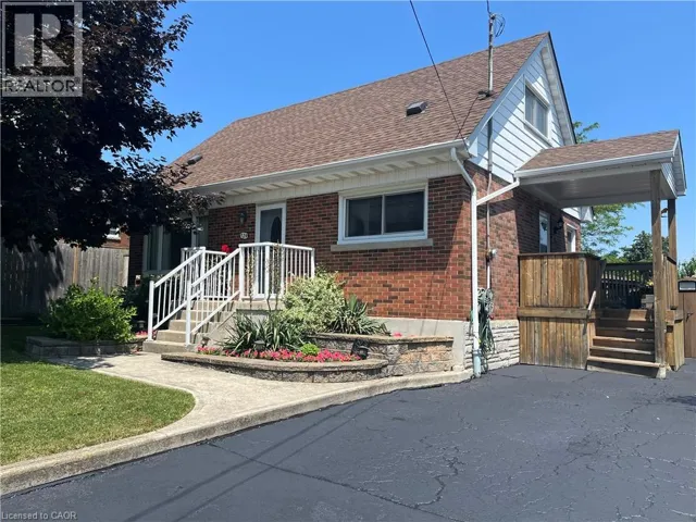 129 BROKER Drive, Hamilton, Ontario L8T2B8