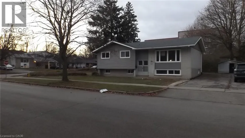 68 AUSTIN Drive, Waterloo, Ontario N2L3Y4
