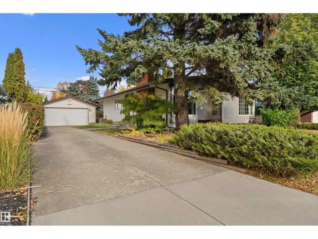 15012 77 AV NW, Edmonton, Alberta T5R3B3