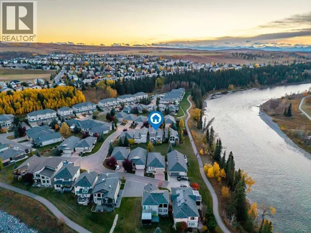 312 Crawford Close, Cochrane, Alberta T4C2G6