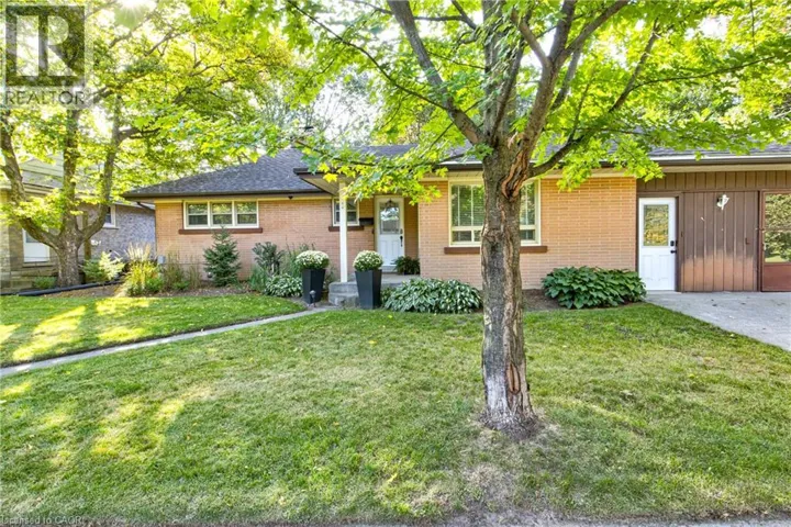 3 OAKWOOD Avenue, Kitchener, Ontario N2H6G7