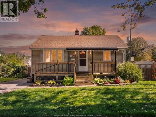 1794 Ellrose AVENUE, Windsor, Ontario N8Y3X8