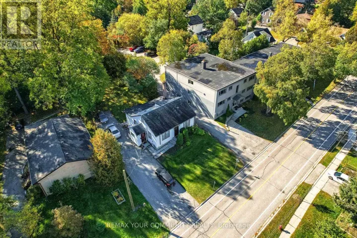 374 PENN AVENUE, Newmarket (Bristol-London), Ontario L3Y2S9