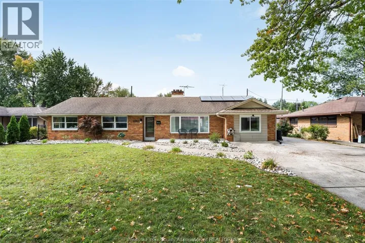 2767 BUCKINGHAM, Windsor, Ontario N8T2C1