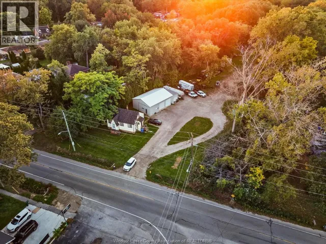 4776 MALDEN ROAD, Windsor, Ontario N9E3T5