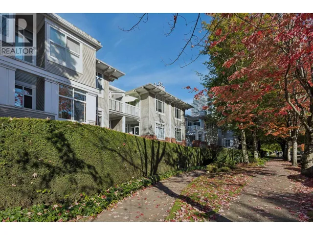 101 1675 W 10TH AVENUE, Vancouver, British Columbia V6J2A2