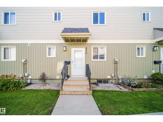 8217 182 ST NW, Edmonton, Alberta T5T1L2