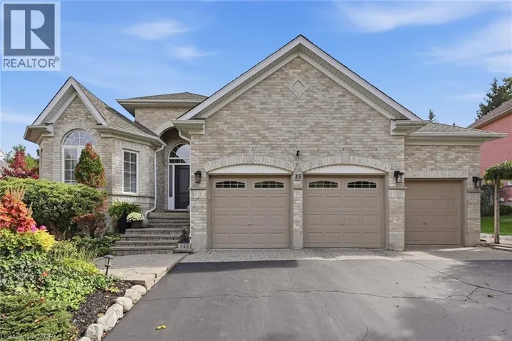 15 EVERWOOD Run, Kitchener, Ontario N2P2B1