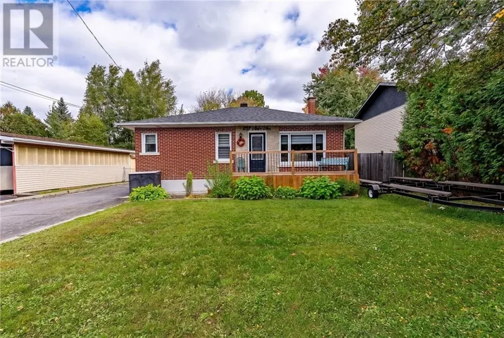 802 Attlee Avenue, Sudbury, Ontario P3A3H6