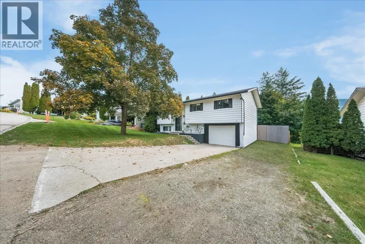 3609 Southridge Drive, Castlegar, British Columbia V1N3X7