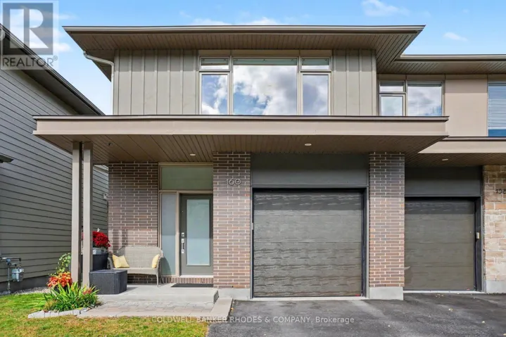 160 AVRO CIRCLE, Ottawa, Ontario K1K4K7