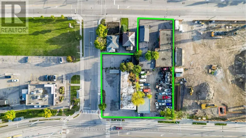 983* KING STREET E, Kitchener, Ontario N2G2R2