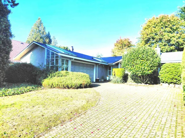 10430 FRASERGLEN DRIVE, Surrey, British Columbia V4N1T5