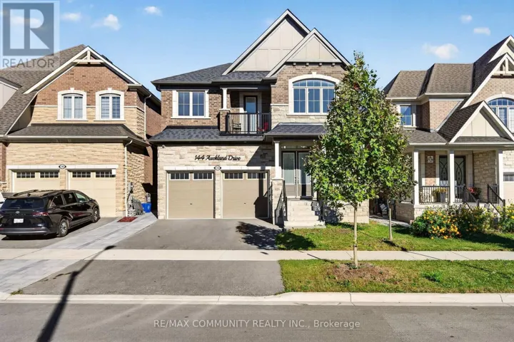 144 AUCKLAND DRIVE, Whitby, Ontario L1P0J2