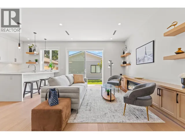 2 8578 CARTIER STREET, Vancouver, British Columbia V6P4T8