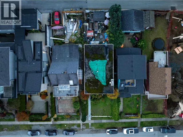 34 N HYTHE AVENUE, Burnaby, British Columbia V5B1G4