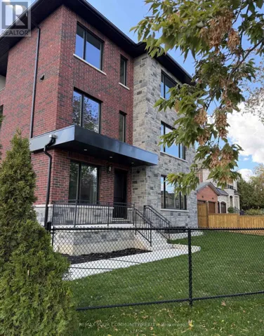 25 OXFORD STREET, Richmond Hill (Mill Pond), Ontario L4C4L6