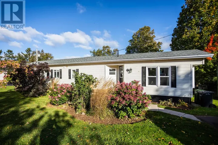 7 Heritage Drive, Cornwall, Prince Edward Island C0A1H5