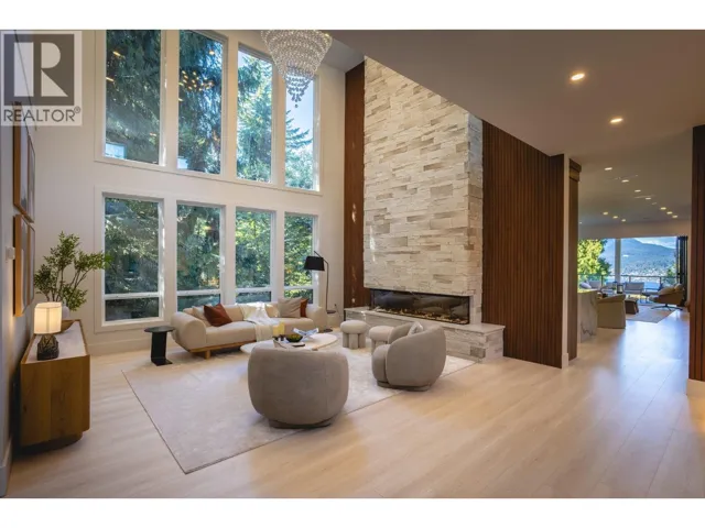 1034 GATENSBURY ROAD, Port Moody, British Columbia V3H2P2