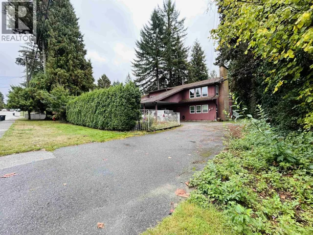 1404 WINSLOW AVENUE, Coquitlam, British Columbia V3J2G4